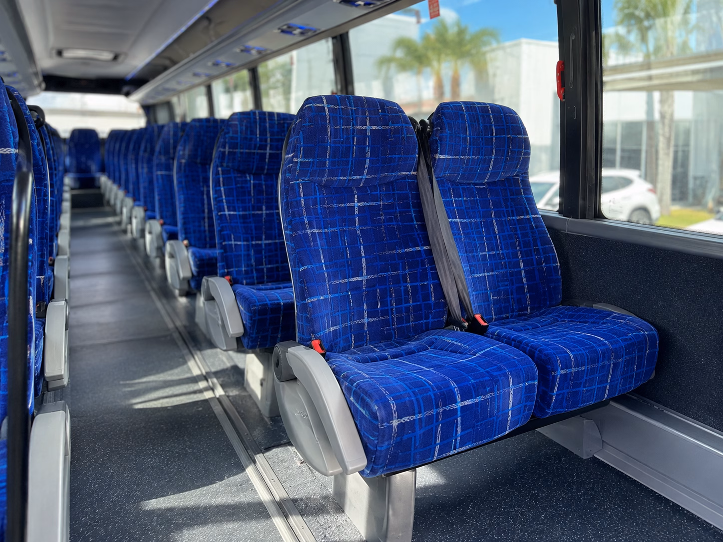 how the type of bus you choose changes the price in columbia south carolina
